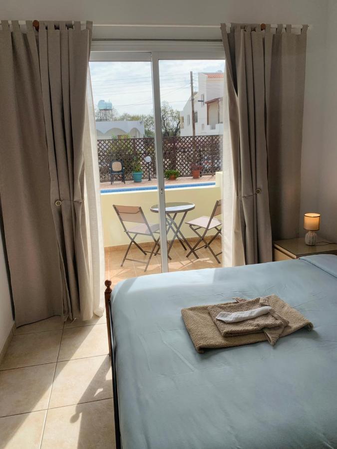 Peaceful Apartment With Double Bed - Oak Breeze Paphos Exteriér fotografie
