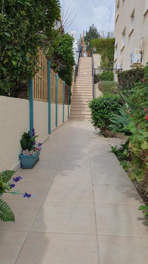 Peaceful Apartment With Double Bed - Oak Breeze Paphos Exteriér fotografie